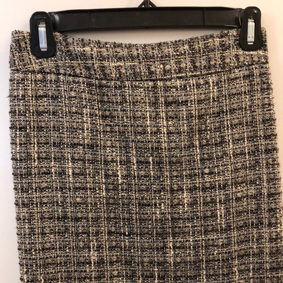 Ann Taylor gray plaid tweed mini skirt - Picture 6 of 9